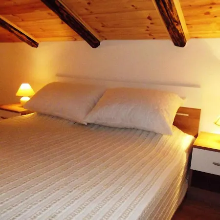 In 35932 Апартаменты *