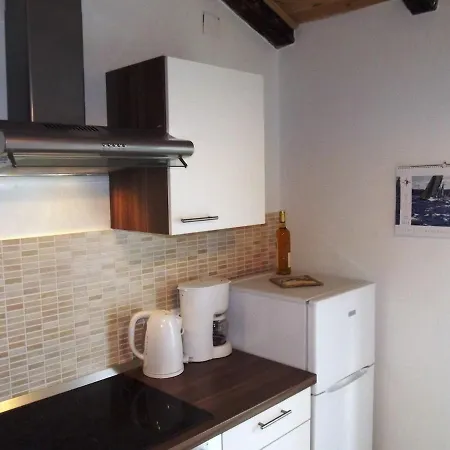 In 35932 * Супетарска-Драга